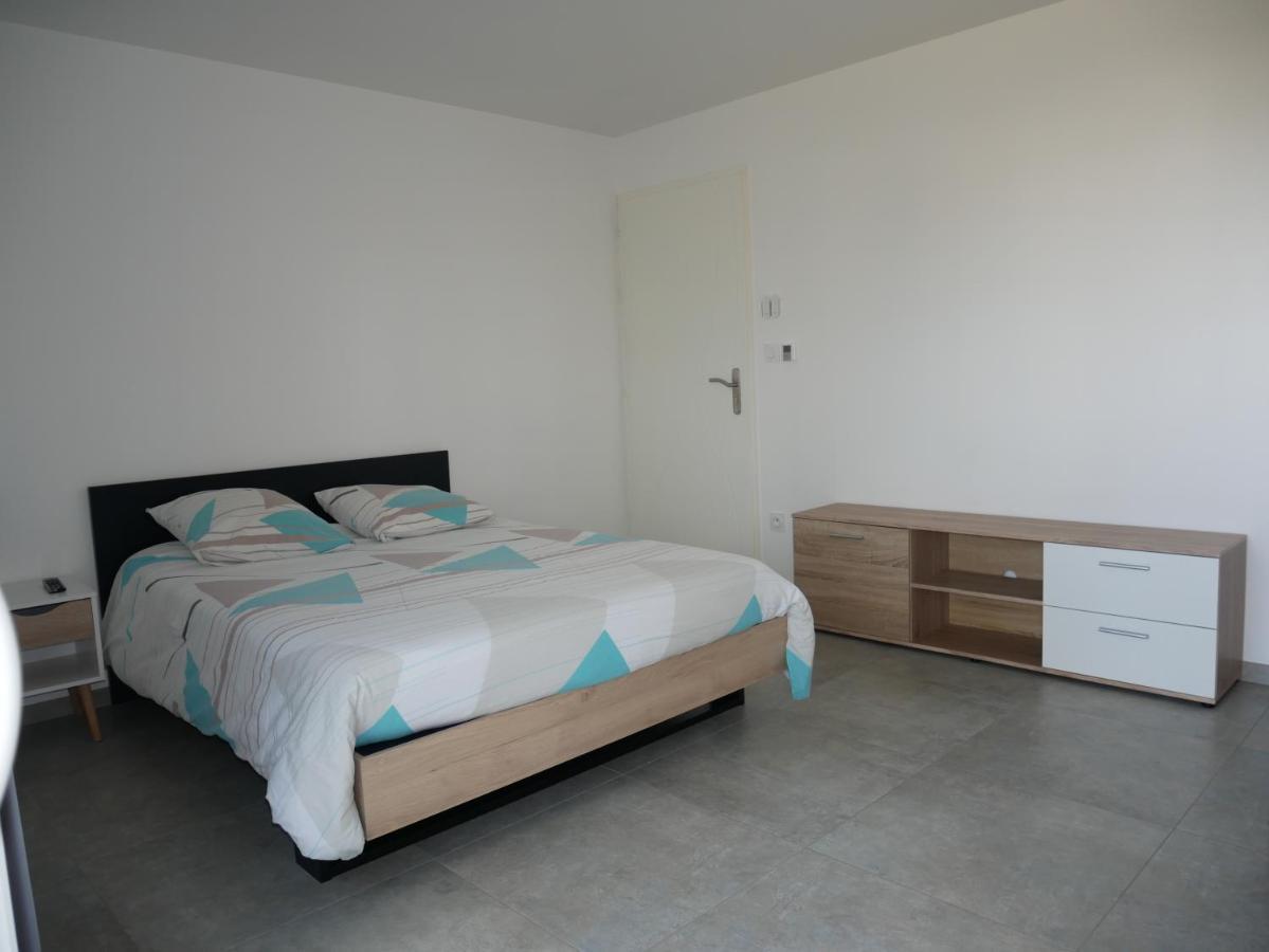 Studio Lumineux Avec Terrasse La Roche-sur-Yon Ngoại thất bức ảnh