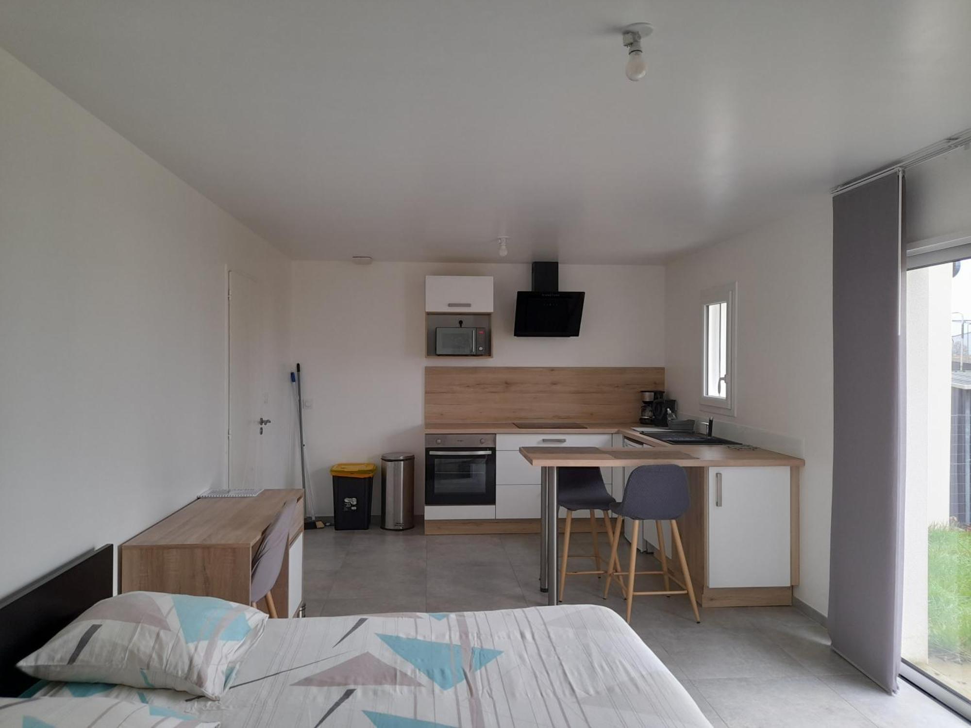 Studio Lumineux Avec Terrasse La Roche-sur-Yon Ngoại thất bức ảnh