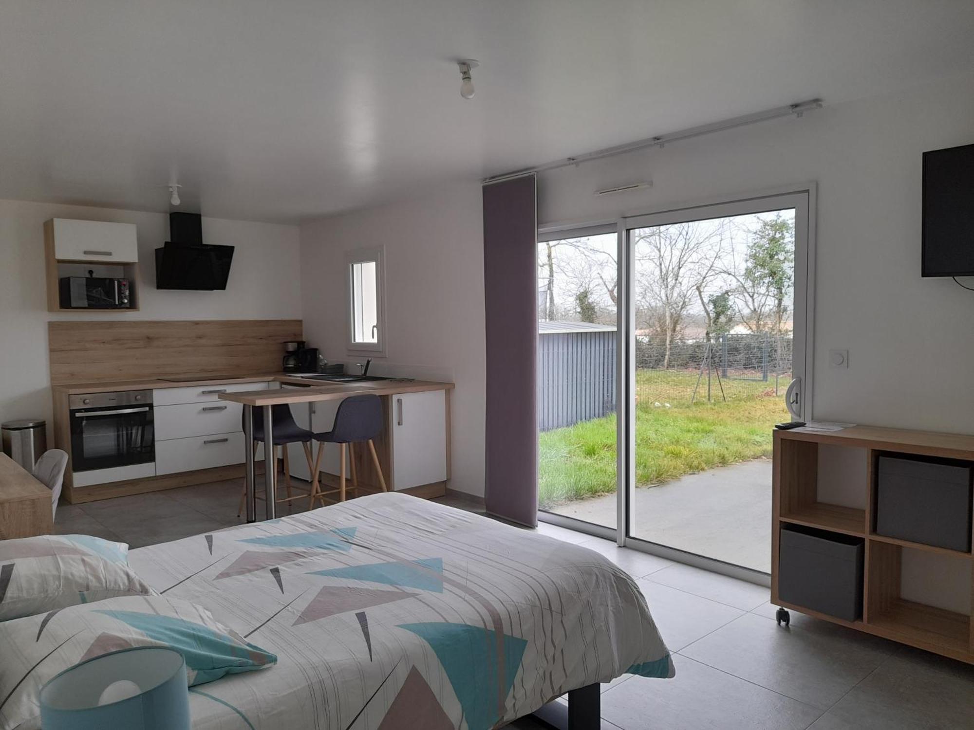 Studio Lumineux Avec Terrasse La Roche-sur-Yon Ngoại thất bức ảnh