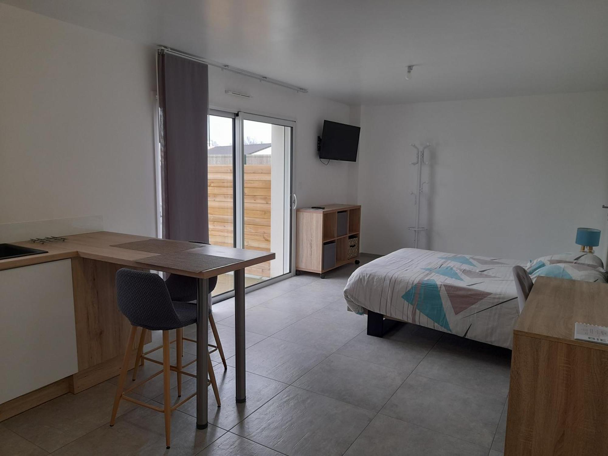 Studio Lumineux Avec Terrasse La Roche-sur-Yon Ngoại thất bức ảnh